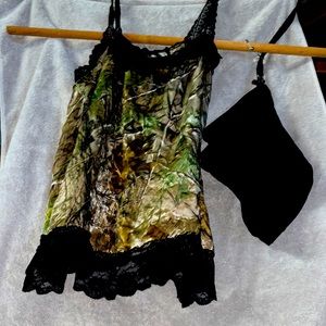 Extra large camo and black lace with black shorts nighty